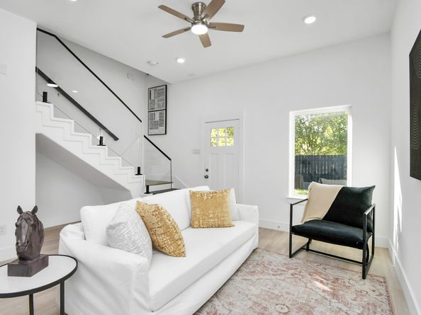 3330 Francis Street AB, Houston TX 77004