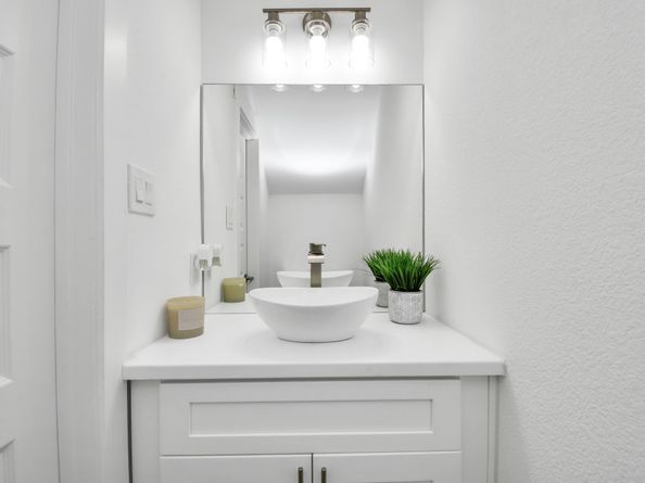 3330 Francis Street AB, Houston TX 77004