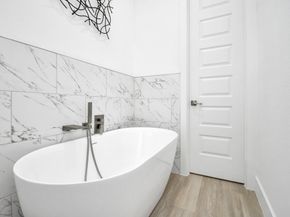 3330 Francis Street AB, Houston TX 77004