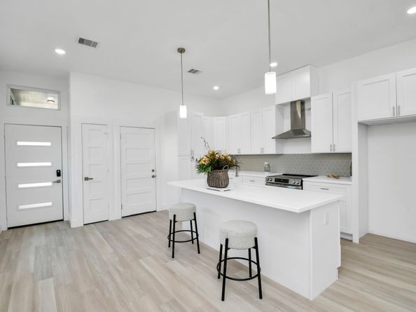 3330 Francis Street AB, Houston TX 77004