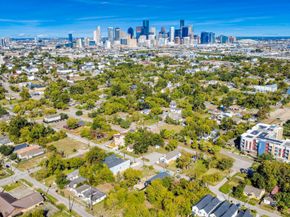 3330 Francis Street AB, Houston TX 77004