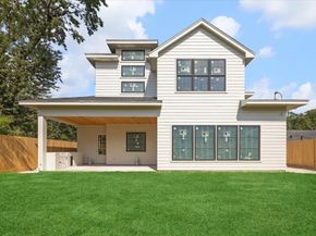 1243 Candlelight Lane, Houston TX 77018