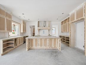 1243 Candlelight Lane, Houston TX 77018