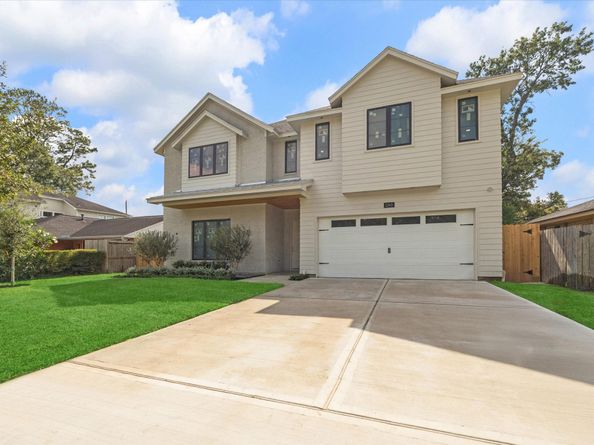 1243 Candlelight Lane, Houston TX 77018