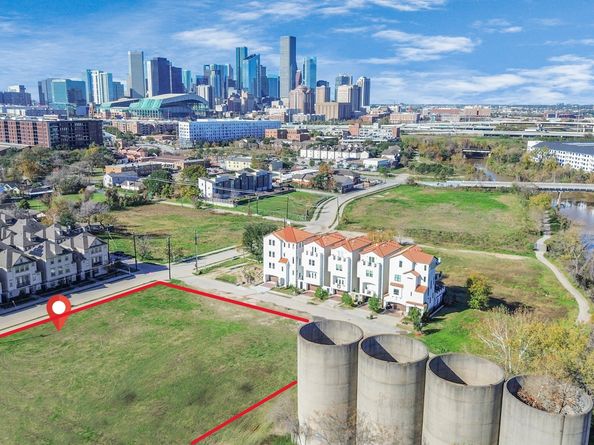 609 N Nagle Street, Houston TX 77003