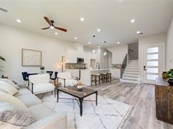 892 Paul Quinn Street, Houston TX 77091