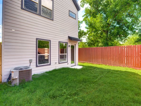 892 Paul Quinn Street, Houston TX 77091