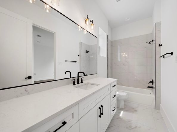 815 W 18th Street, Houston TX 77008