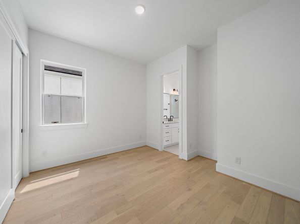 815 W 18th Street, Houston TX 77008