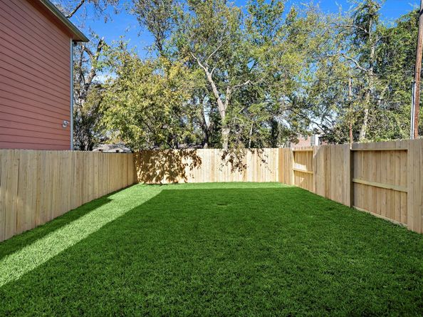 815 W 18th Street, Houston TX 77008