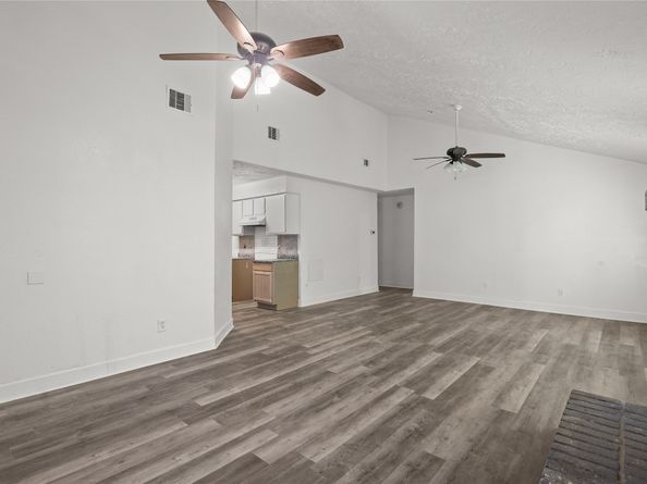 10027 Towne Mist Drive, Sugar Land TX 77498