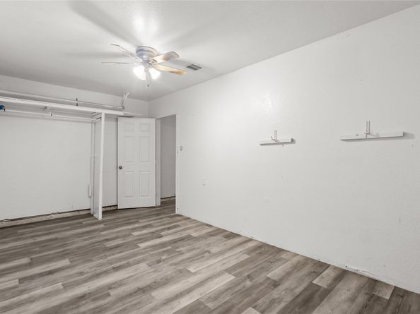 10027 Towne Mist Drive, Sugar Land TX 77498