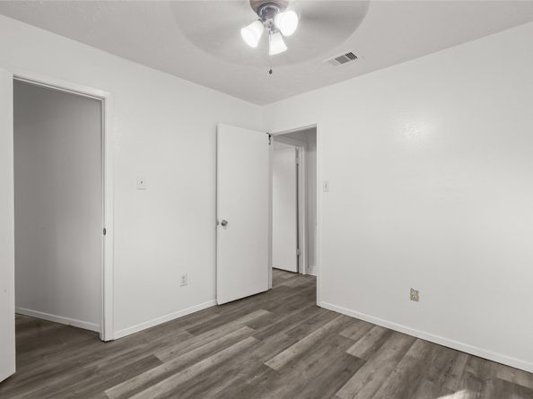 10027 Towne Mist Drive, Sugar Land TX 77498