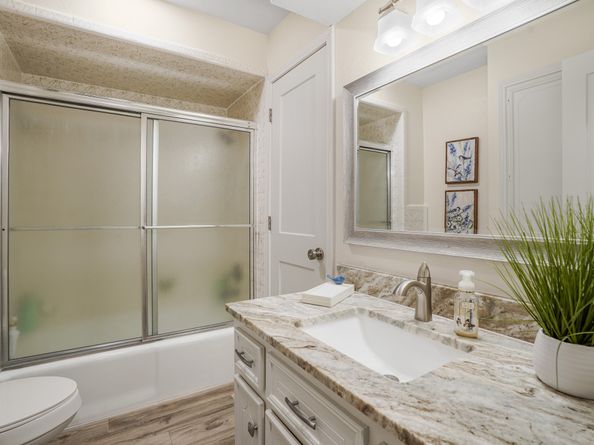 1006 Castle Hill Trail, Houston TX 77339