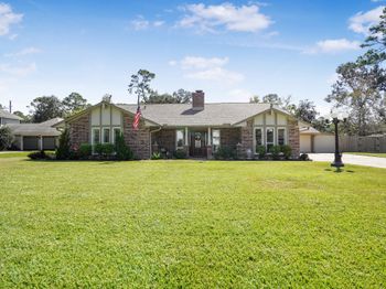 1006 Castle Hill Trail