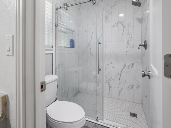 1006 Castle Hill Trail, Houston TX 77339