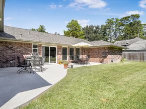 1006 Castle Hill Trail, Houston TX 77339