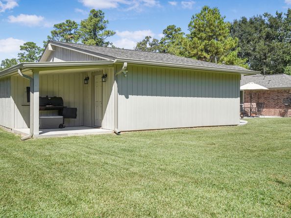 1006 Castle Hill Trail, Houston TX 77339