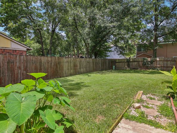 5210 Creek Shadows Drive, Houston TX 77339
