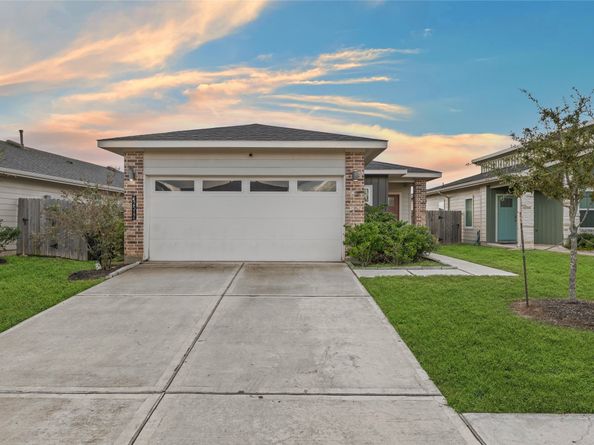 12512 Newport Arch Lane, Houston TX 77047