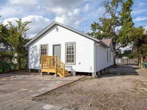 2630 Keeland Street, Houston TX 77093