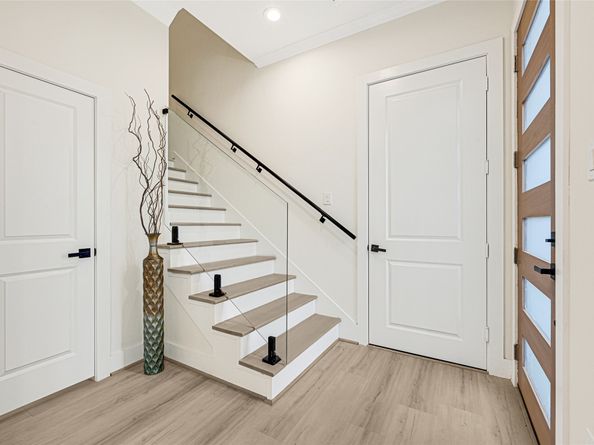 7809 Dyer Street, Houston TX 77088