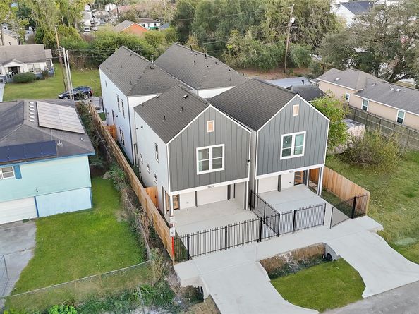 7809 Dyer Street, Houston TX 77088