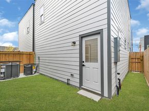 7809 Dyer Street, Houston TX 77088