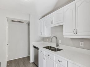 9707 Richmond Avenue 98, Houston TX 77042