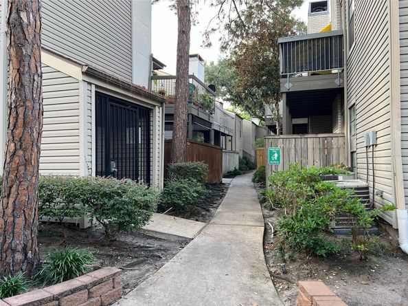 9707 Richmond Avenue 98, Houston TX 77042