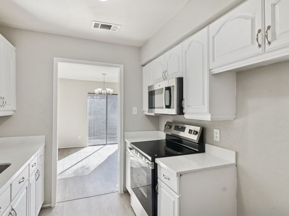 9707 Richmond Avenue 98, Houston TX 77042