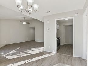 9707 Richmond Avenue 98, Houston TX 77042