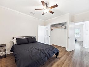 1801 Hussion Street, Houston TX 77003