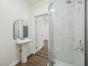 1801 Hussion Street, Houston TX 77003