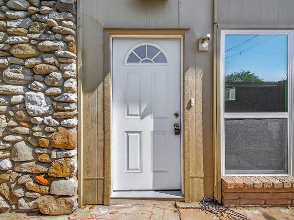 7047 Bissonnet Street 54, Houston TX 77074