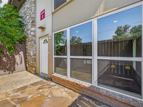 7047 Bissonnet Street 54, Houston TX 77074