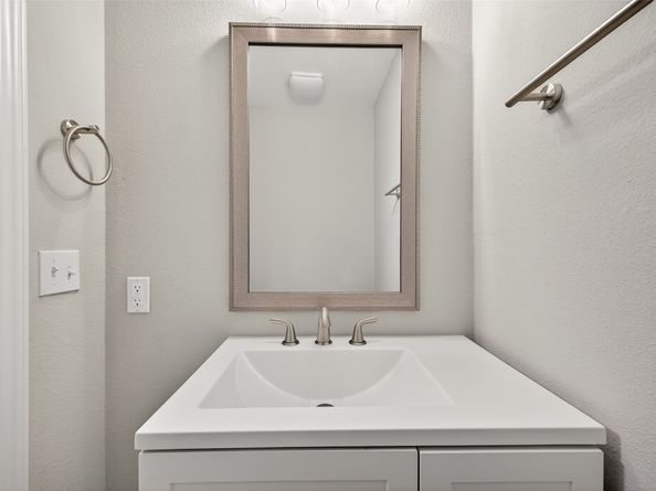 7047 Bissonnet Street 54, Houston TX 77074