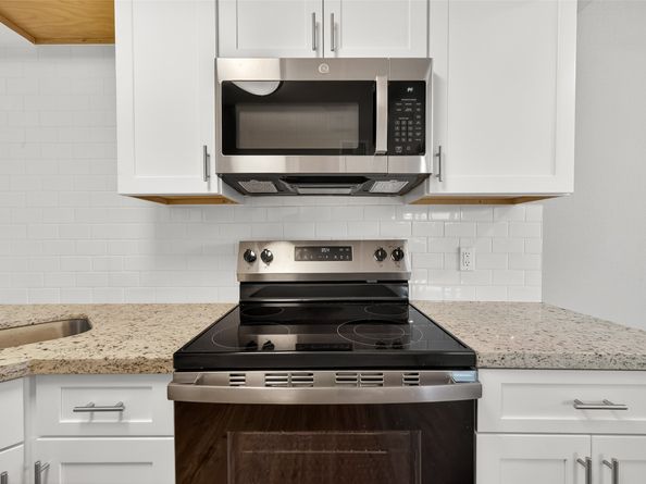 7047 Bissonnet Street 54, Houston TX 77074