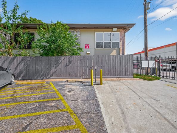 7047 Bissonnet Street 54, Houston TX 77074