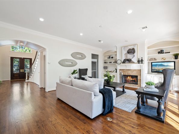 4033 Piping Rock Lane, Houston TX 77027