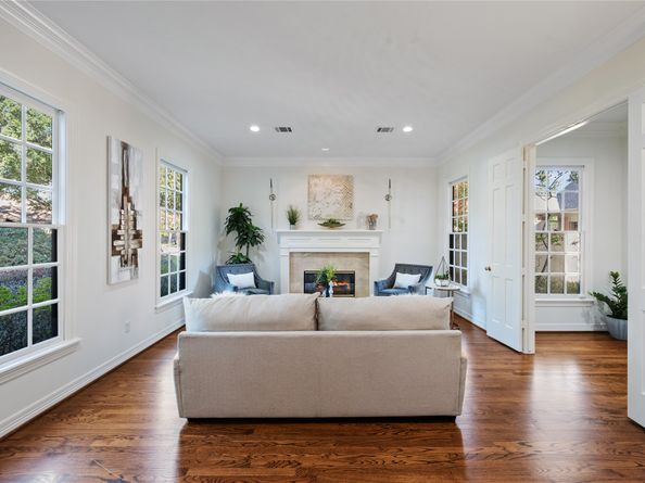 4033 Piping Rock Lane, Houston TX 77027