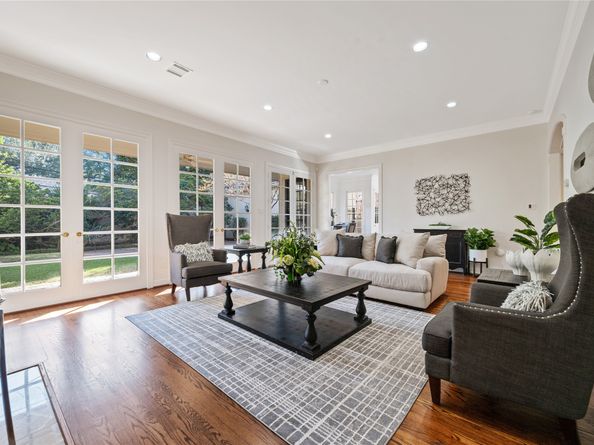 4033 Piping Rock Lane, Houston TX 77027