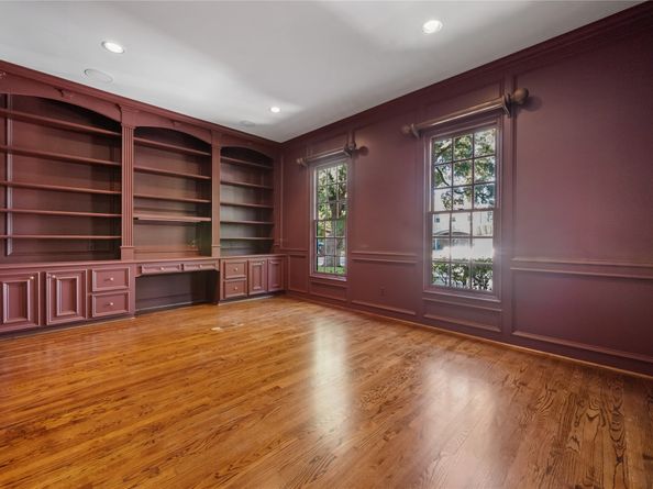 4033 Piping Rock Lane, Houston TX 77027