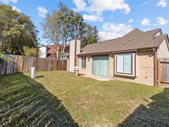 11915 Green Glade Drive, Houston TX 77099