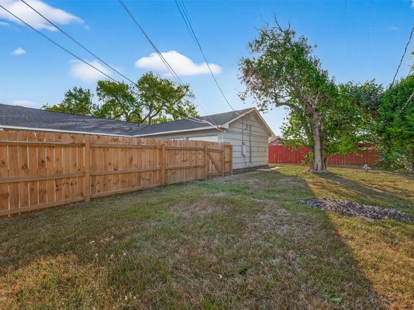 4202 Wuthering Heights Drive, Houston TX 77045