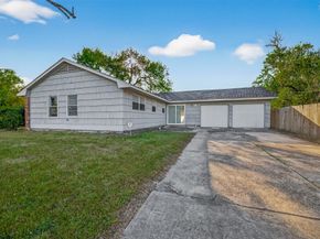 4202 Wuthering Heights Drive, Houston TX 77045