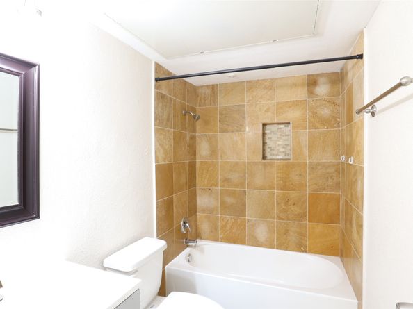 6601 Sands Point Drive 74, Houston TX 77074