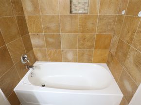 6601 Sands Point Drive 74, Houston TX 77074