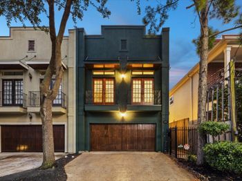 636 E 6th 1/2 Street