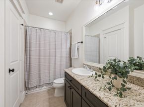 636 E 6th 1/2 Street, Houston TX 77007